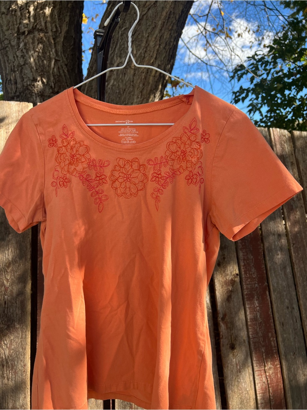 Embroidered Scoop-Neck Orange Short-Sleeve Tee